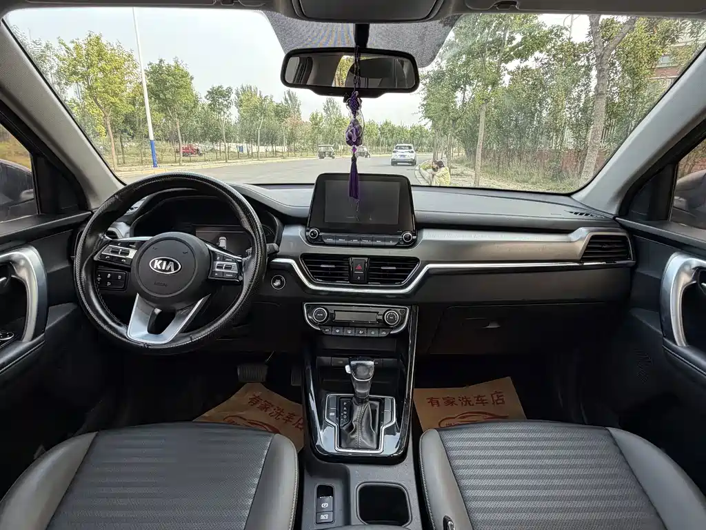 Kia Sportage — фото 10