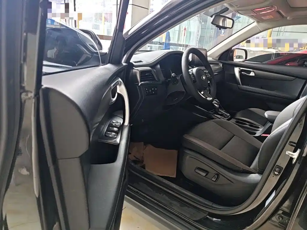 Kia Sportage — фото 16
