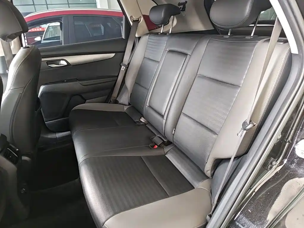 Kia Sportage — фото 17
