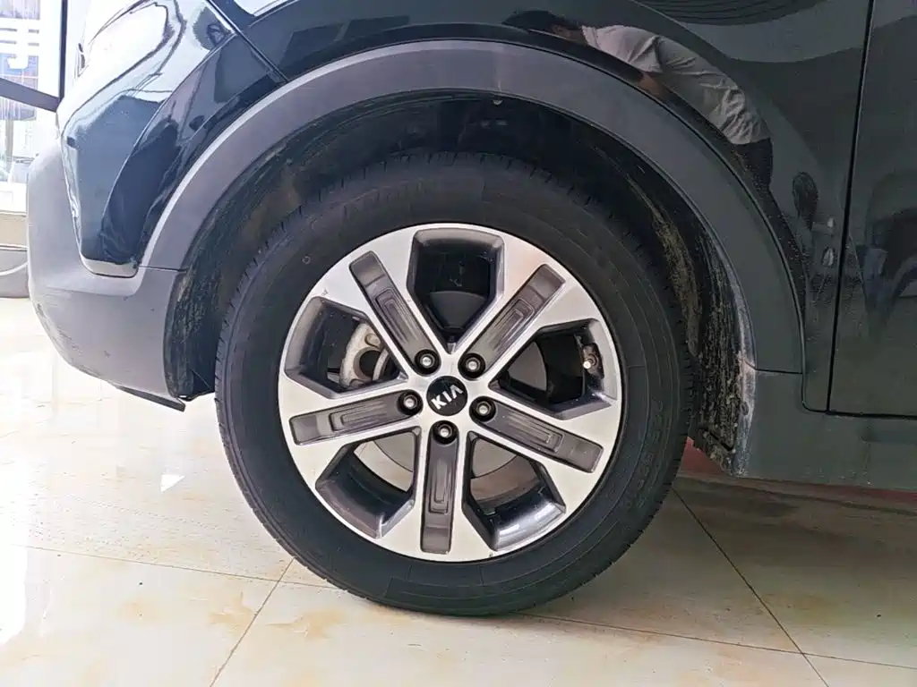 Kia Sportage — фото 23