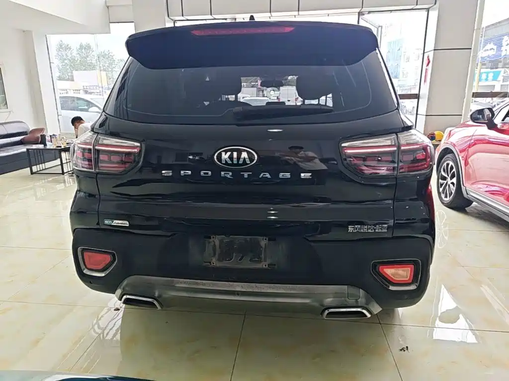 Kia Sportage — фото 6