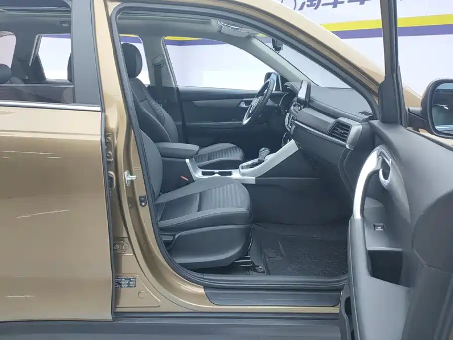 Kia Sportage — фото 8