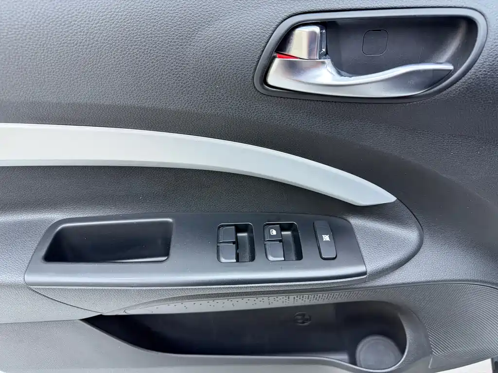 Kia KX1 — фото 8