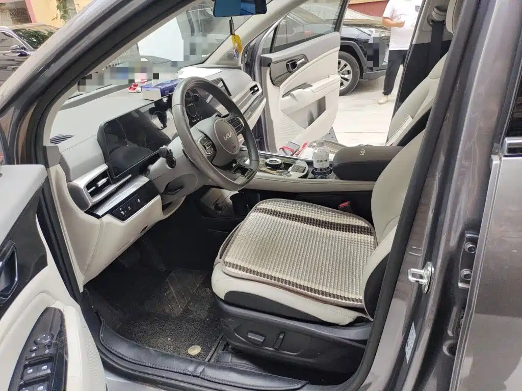Kia Sportage — фото 11