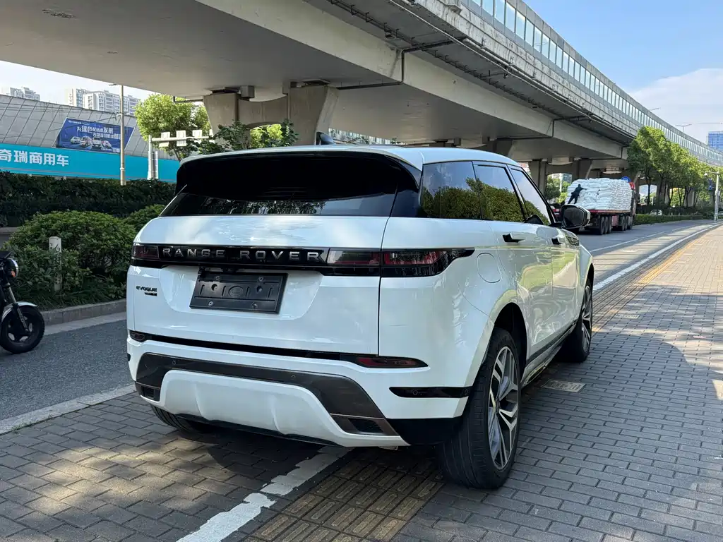 Land Rover Evoque — фото 5