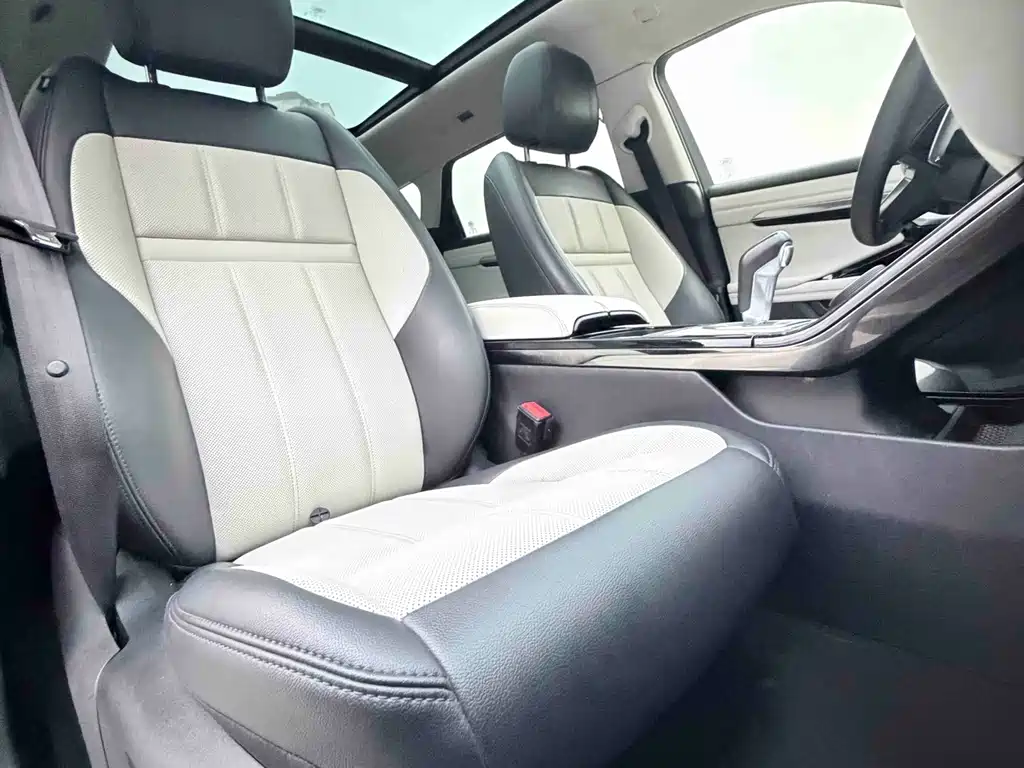 Land Rover Evoque — фото 4