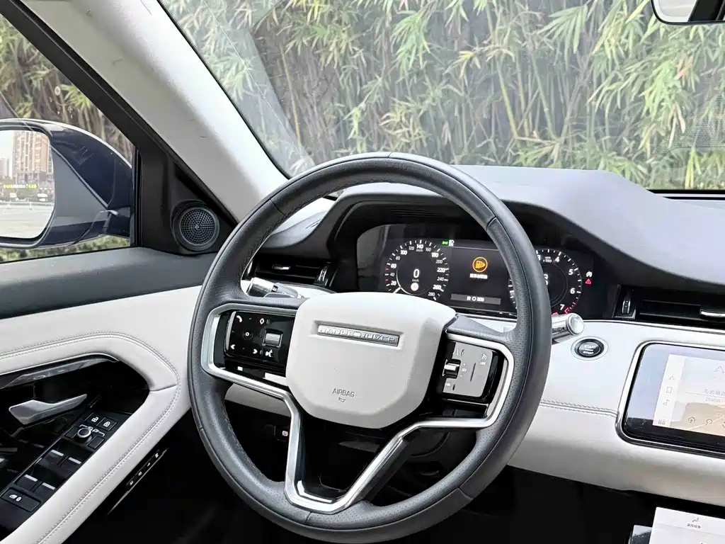 Land Rover Evoque — фото 6