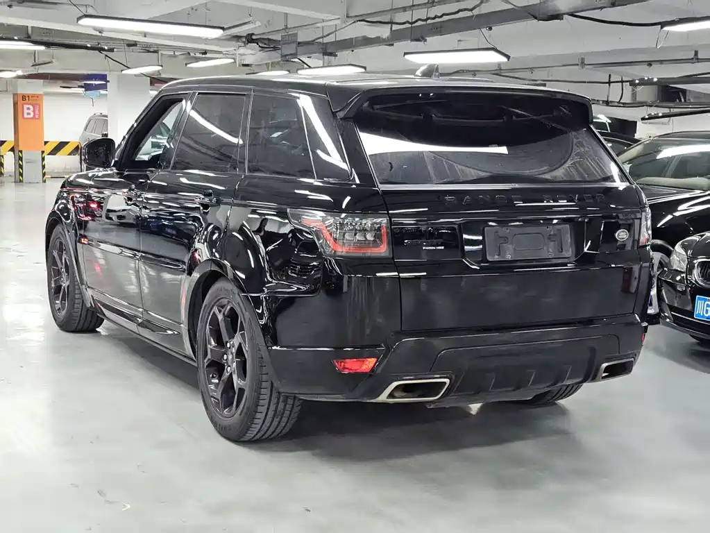 Land Rover Sport PHEV — фото 6