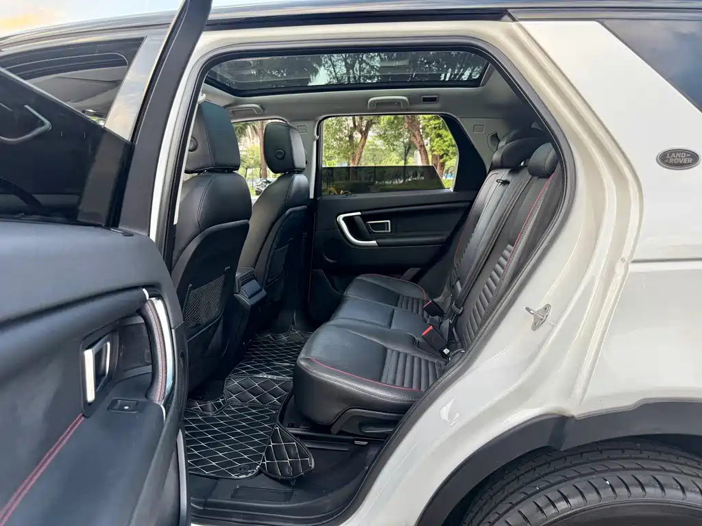 Land Rover Discovery Sport — фото 17