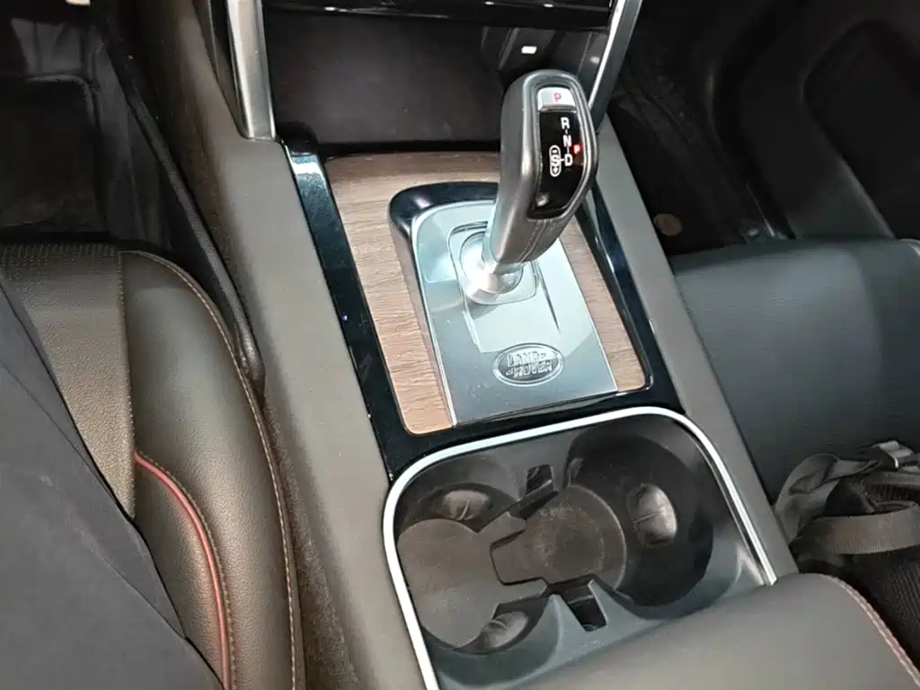 Land Rover Discovery Sport — фото 14