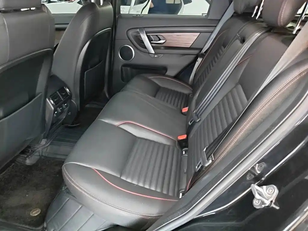 Land Rover Discovery Sport — фото 17