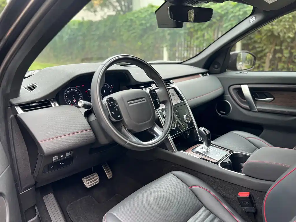 Land Rover Discovery Sport — фото 18
