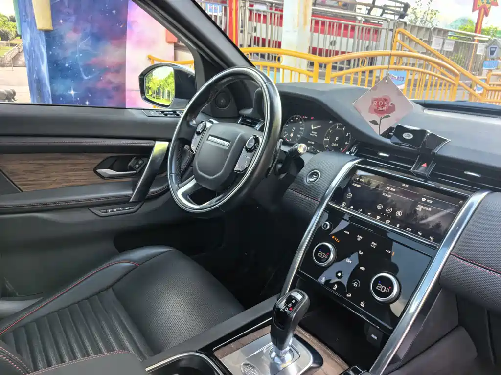 Land Rover Discovery Sport — фото 13