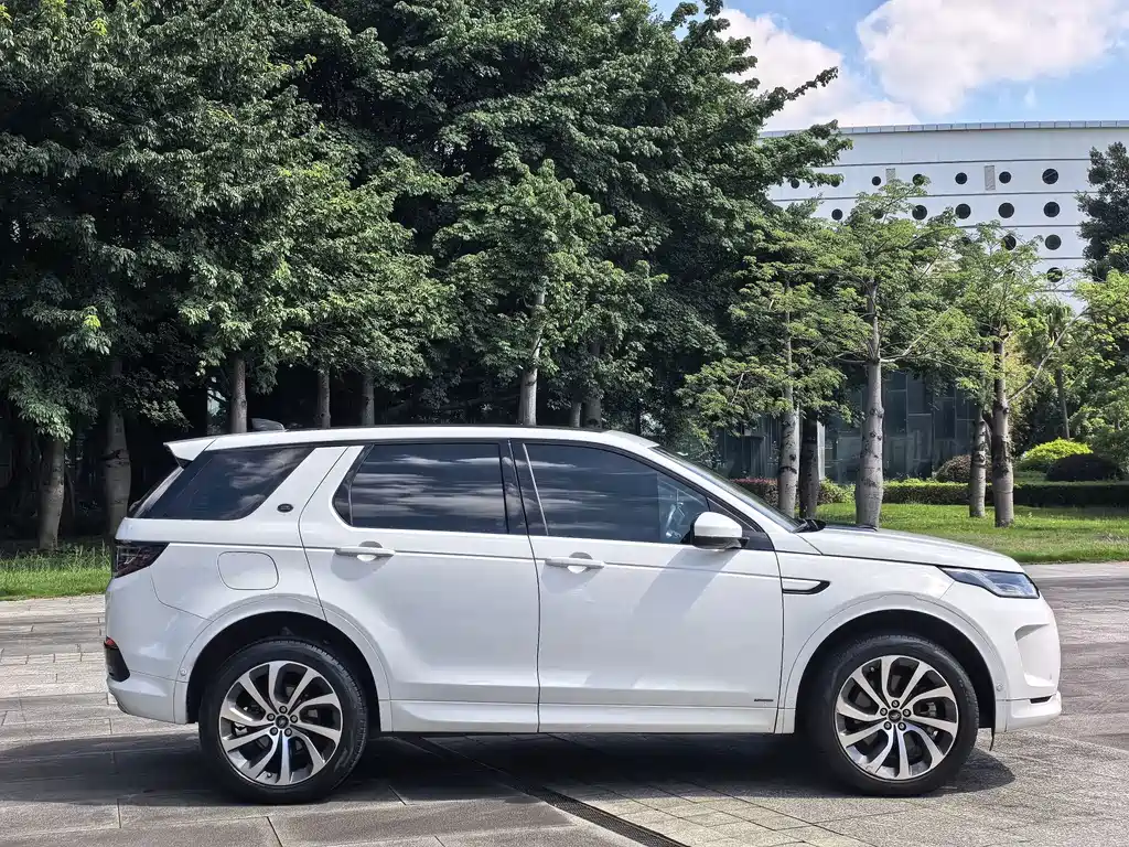 Land Rover Discovery Sport — фото 4