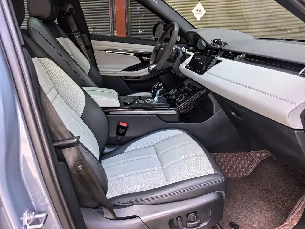 Land Rover Evoque — фото 11