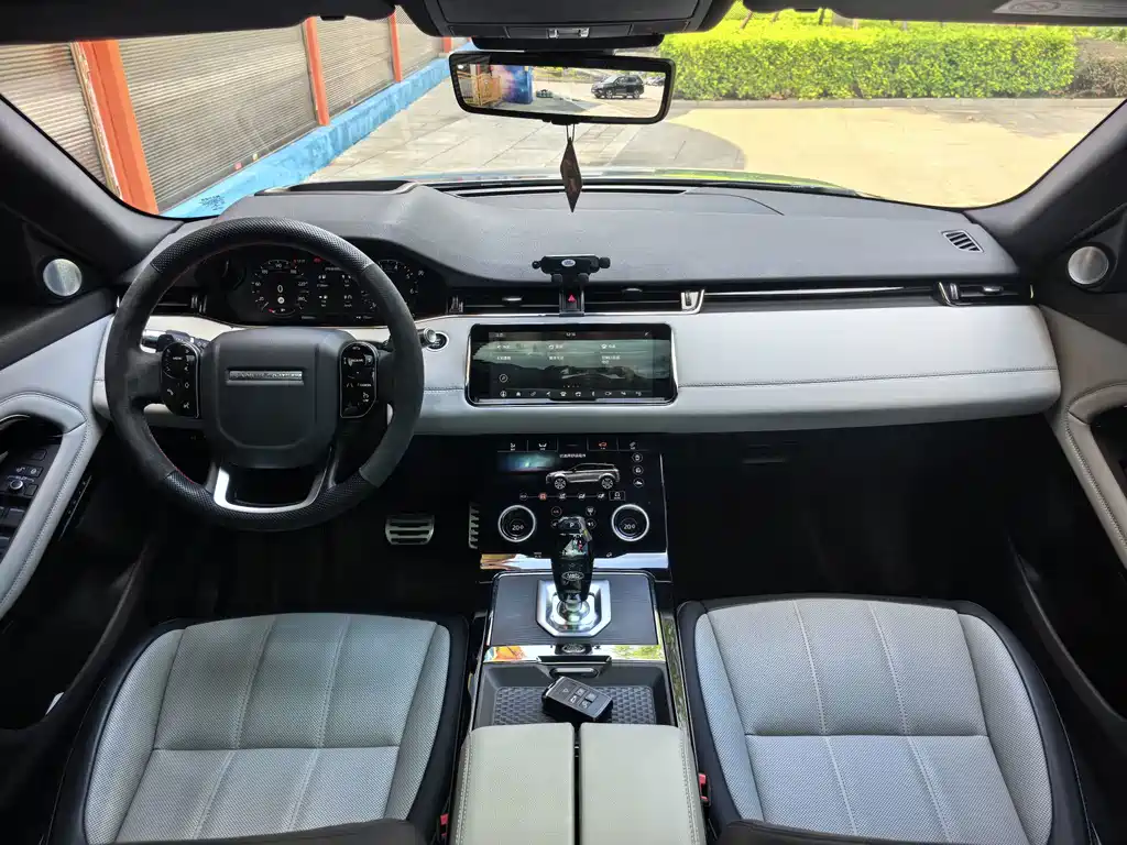 Land Rover Evoque — фото 10
