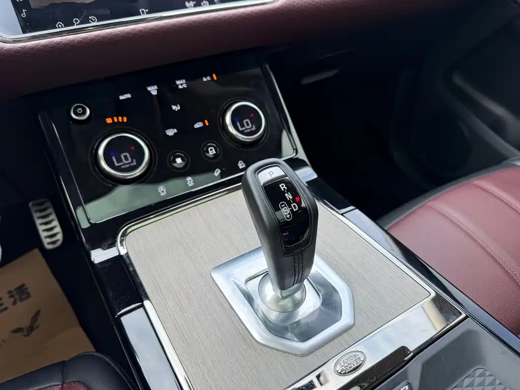 Land Rover Evoque — фото 14