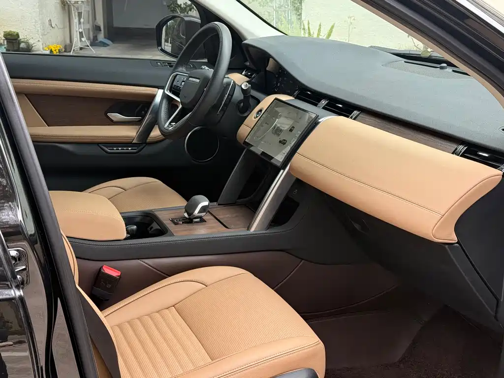 Land Rover Discovery Sport — фото 14