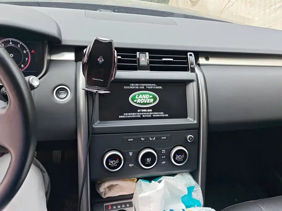 Land Rover Discovery — фото 13