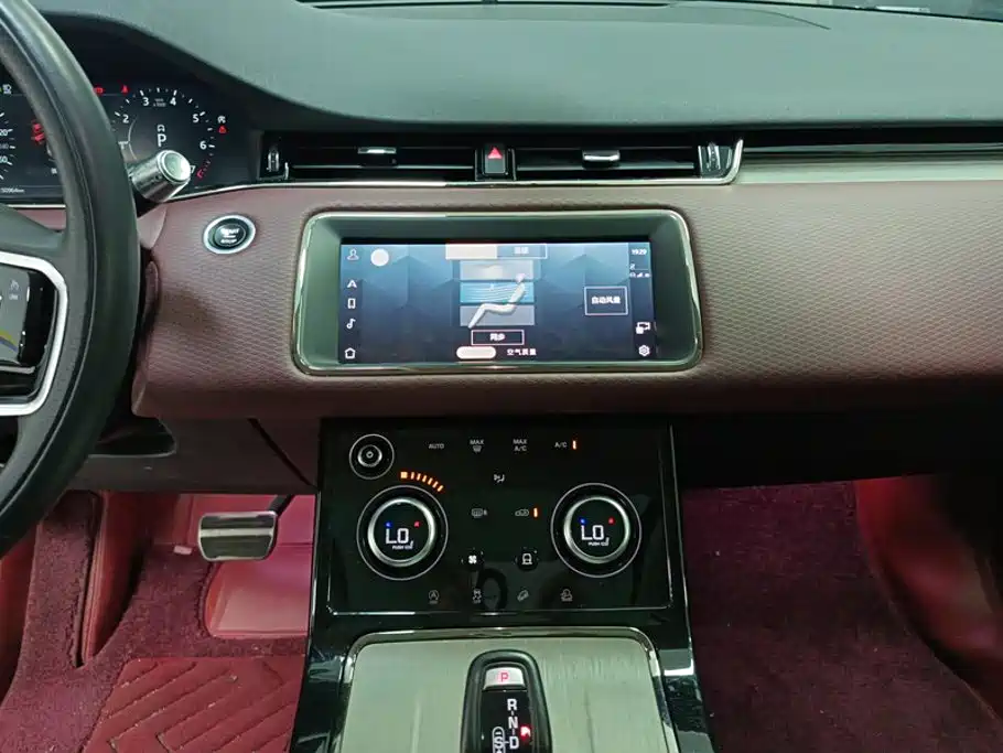 Land Rover Evoque — фото 13