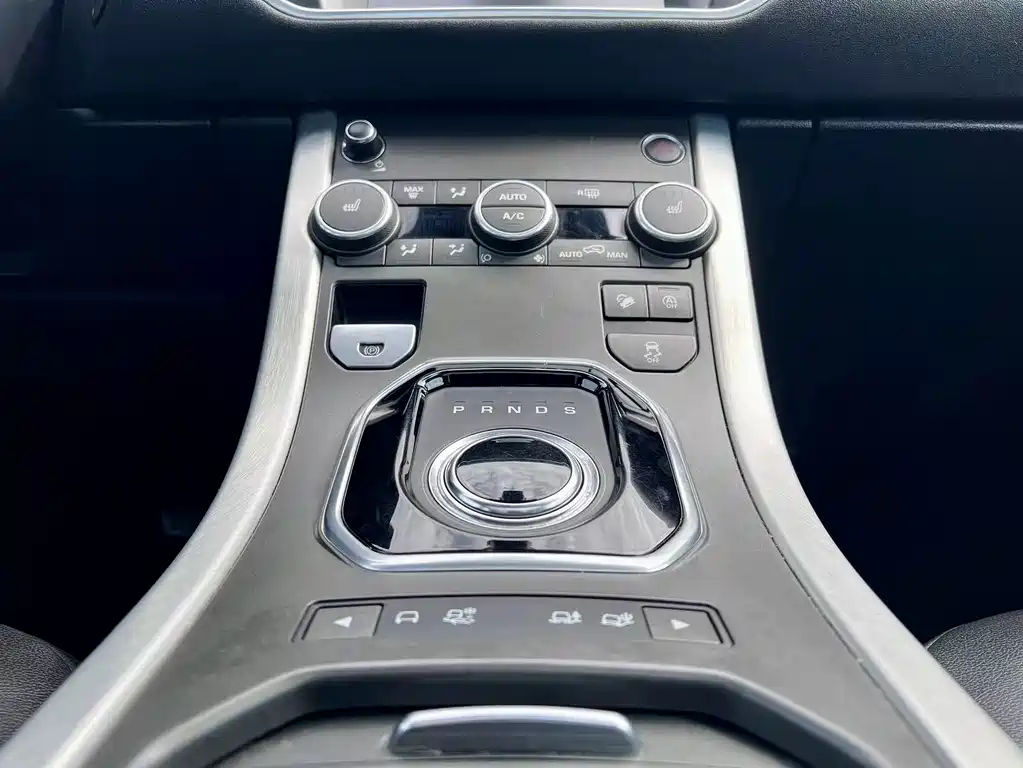 Land Rover Evoque — фото 14