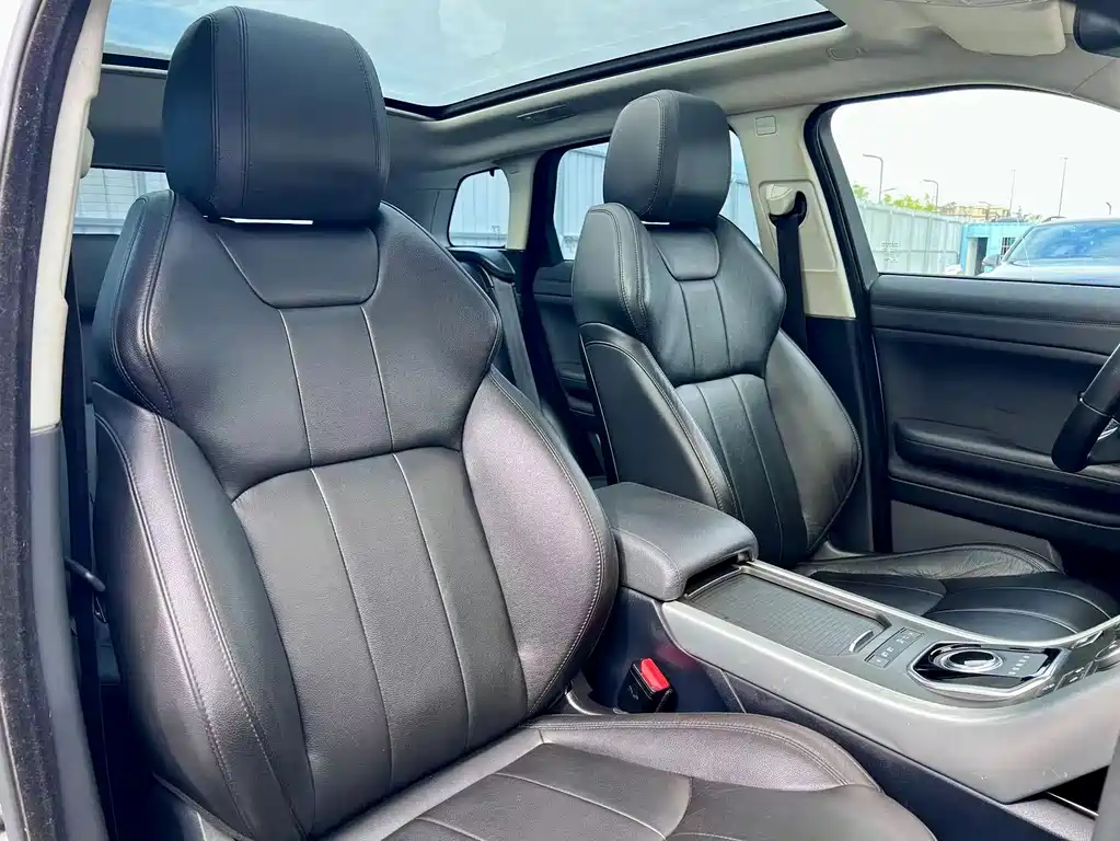 Land Rover Evoque — фото 17