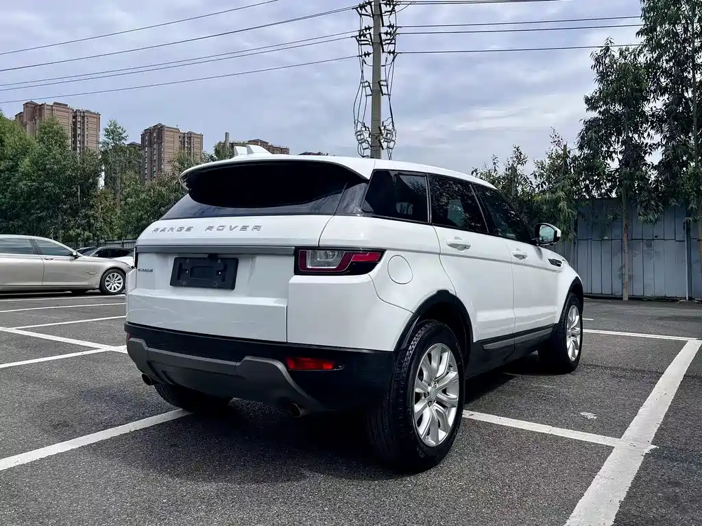 Land Rover Evoque — фото 4