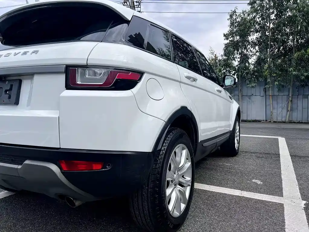 Land Rover Evoque — фото 8
