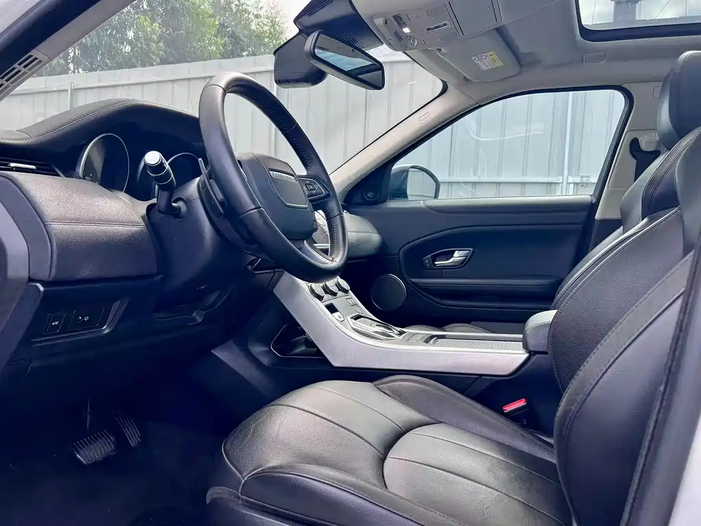Land Rover Evoque — фото 9