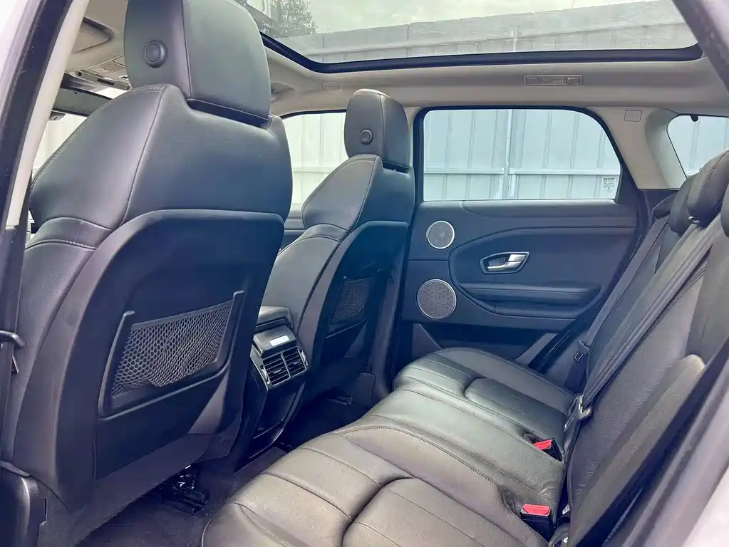 Land Rover Evoque — фото 10