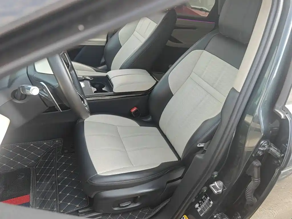 Land Rover Evoque — фото 15