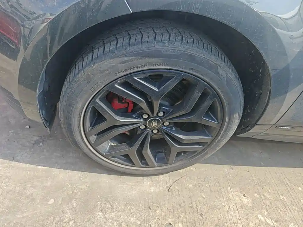 Land Rover Evoque — фото 23