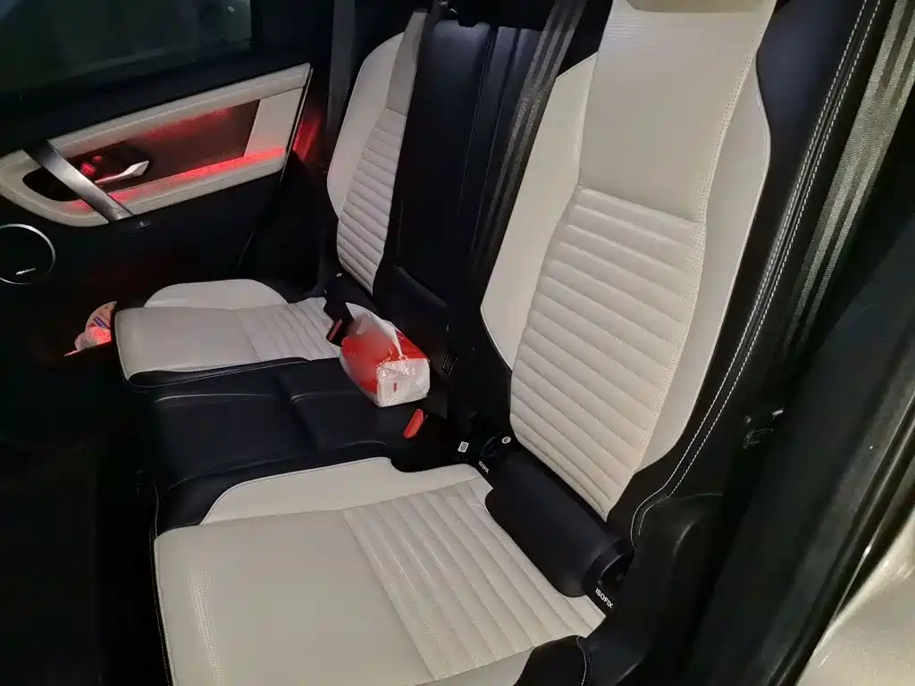 Land Rover Discovery Sport — фото 13