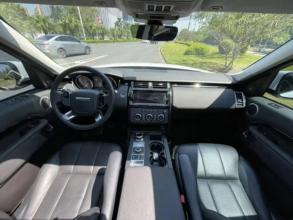 Land Rover Discovery — фото 14