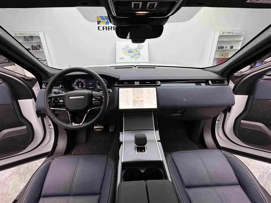 Land Rover Velar — фото 11