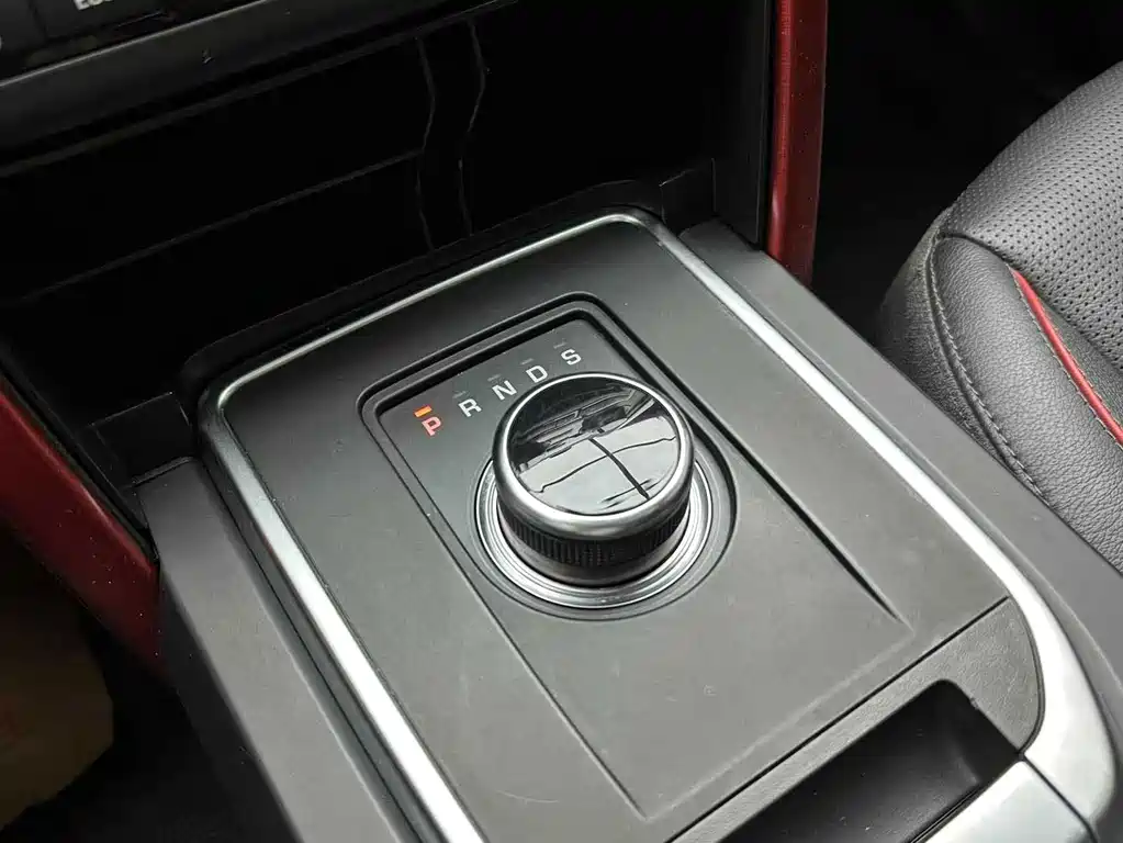 Land Rover Discovery Sport — фото 10