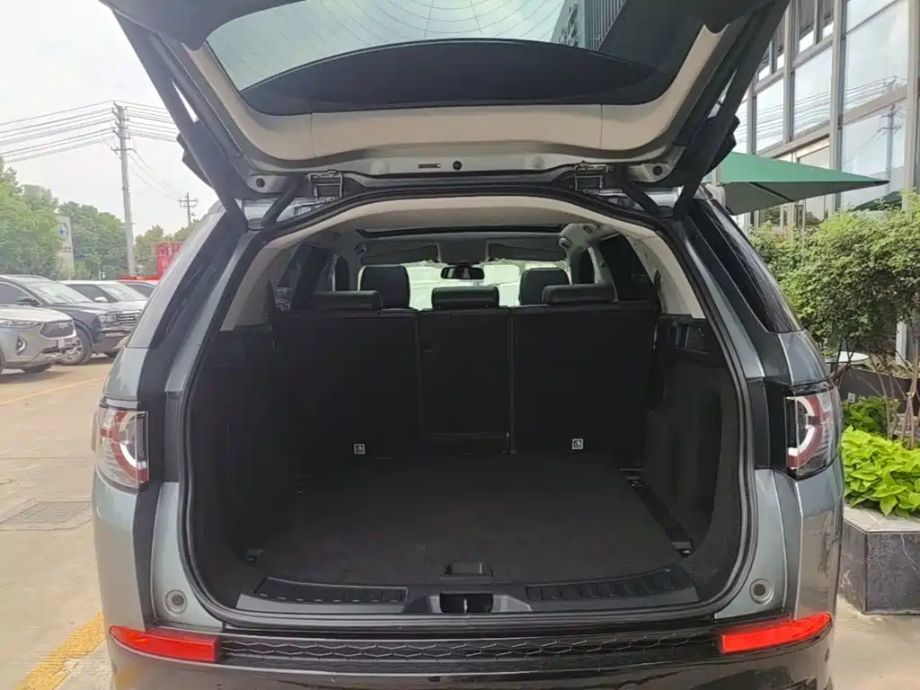 Land Rover Discovery Sport — фото 19