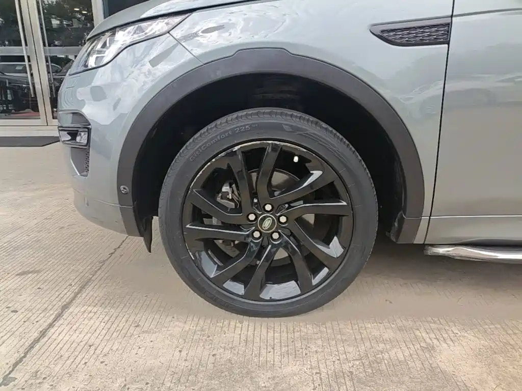 Land Rover Discovery Sport — фото 23