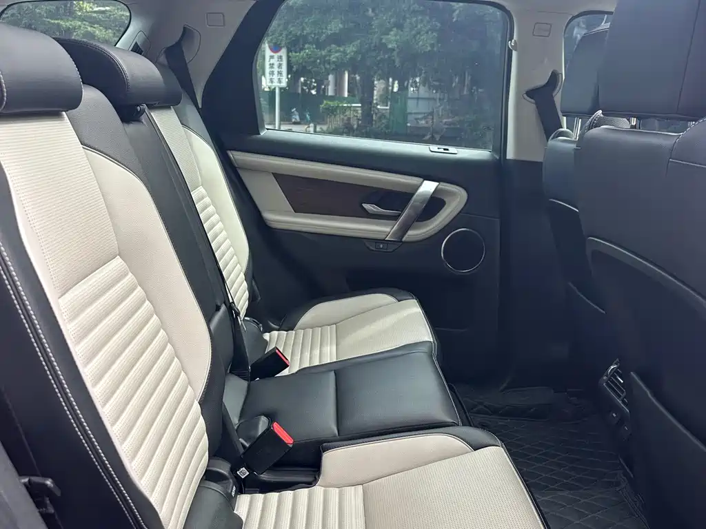 Land Rover Discovery Sport — фото 10