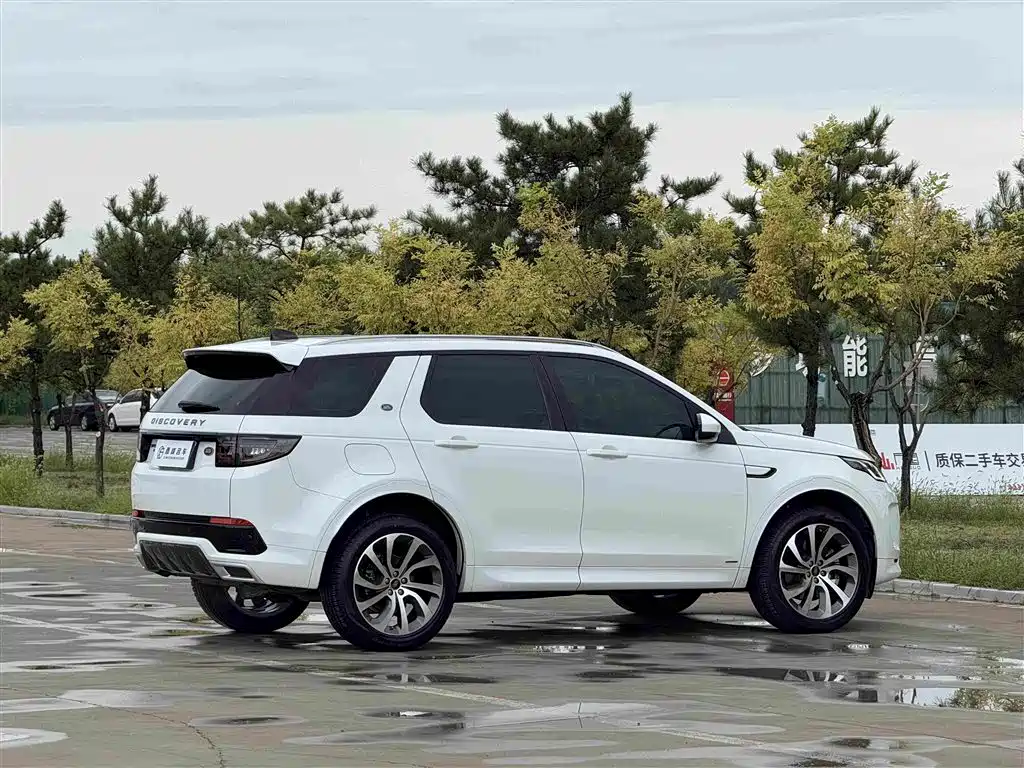 Land Rover Discovery Sport — фото 22