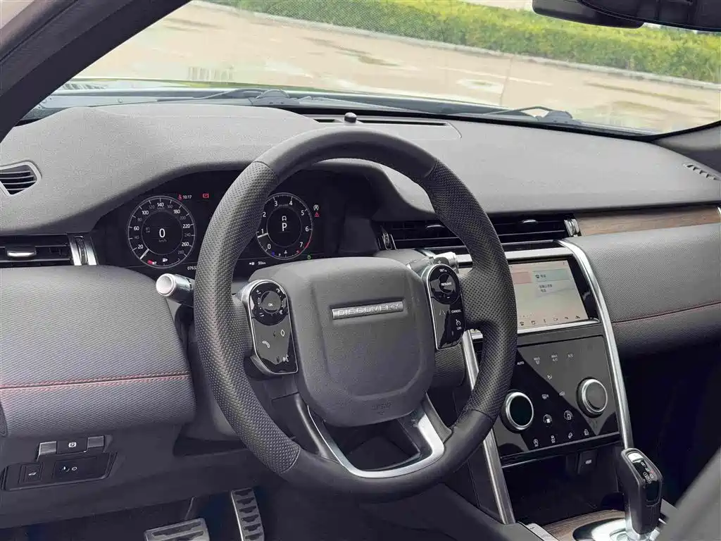 Land Rover Discovery Sport — фото 8