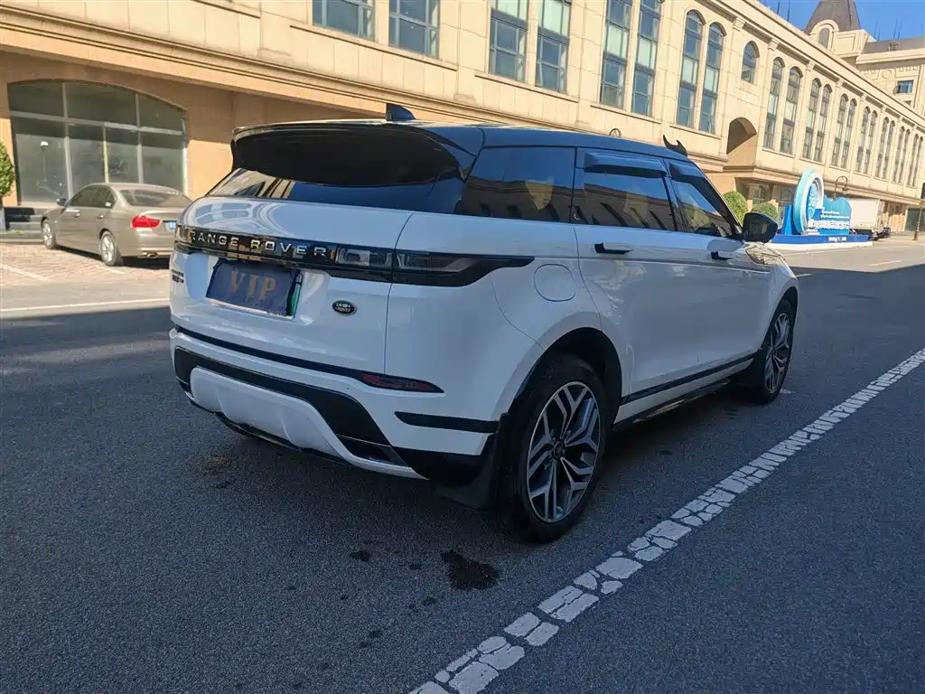 Land Rover Evoque PHEV — фото 14