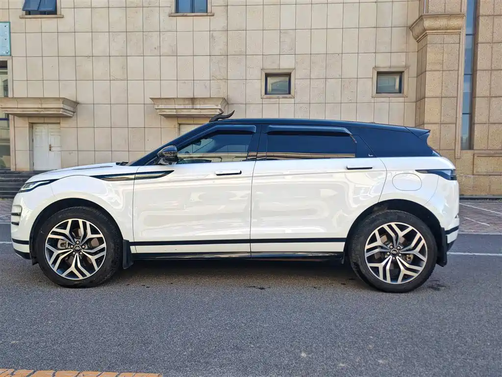Land Rover Evoque PHEV — фото 5