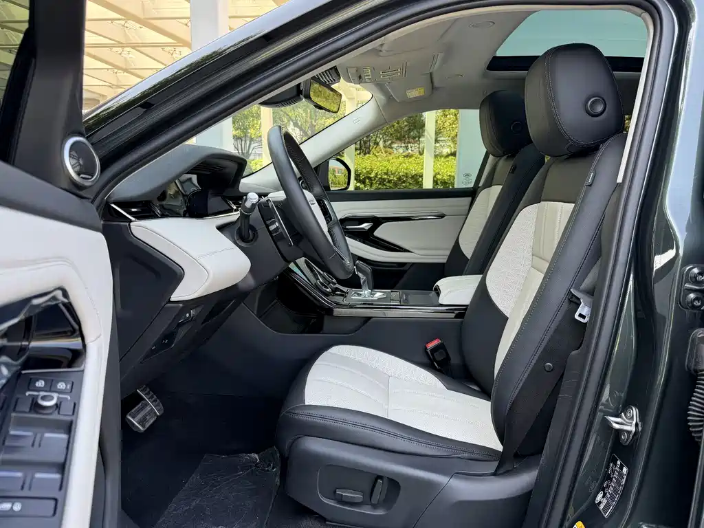 Land Rover Evoque — фото 5
