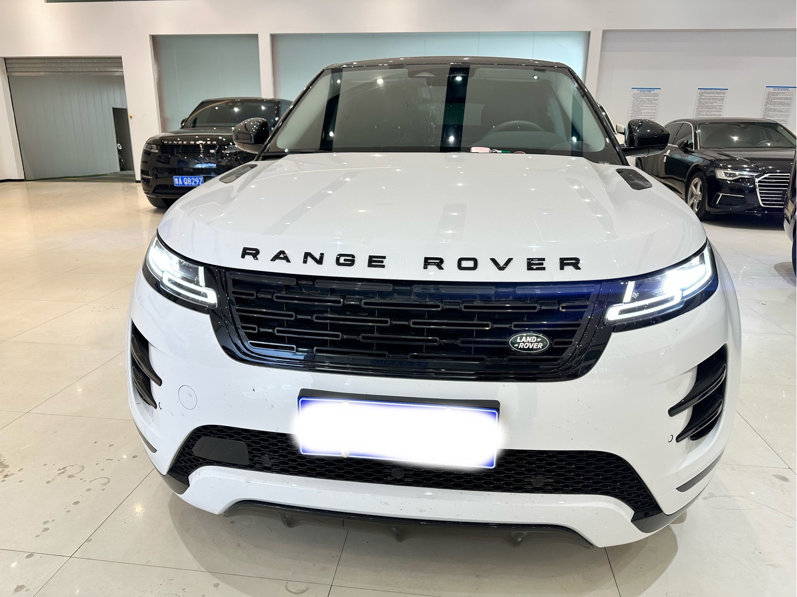Land Rover Evoque — фото 2