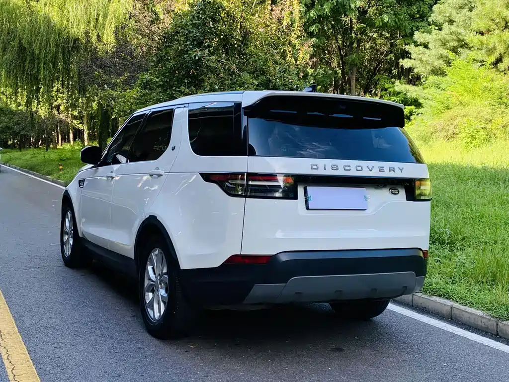 Land Rover Discovery — фото 18