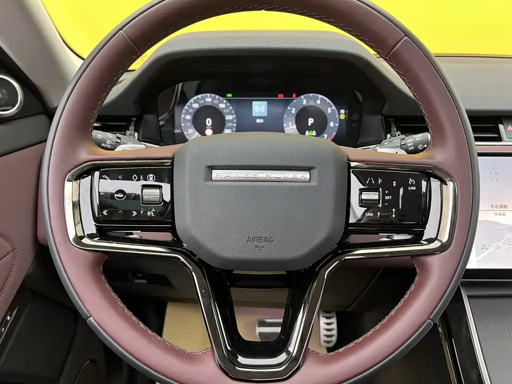Land Rover Evoque — фото 36