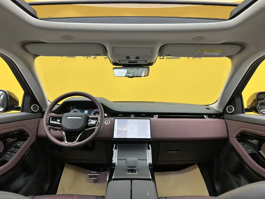 Land Rover Evoque — фото 45