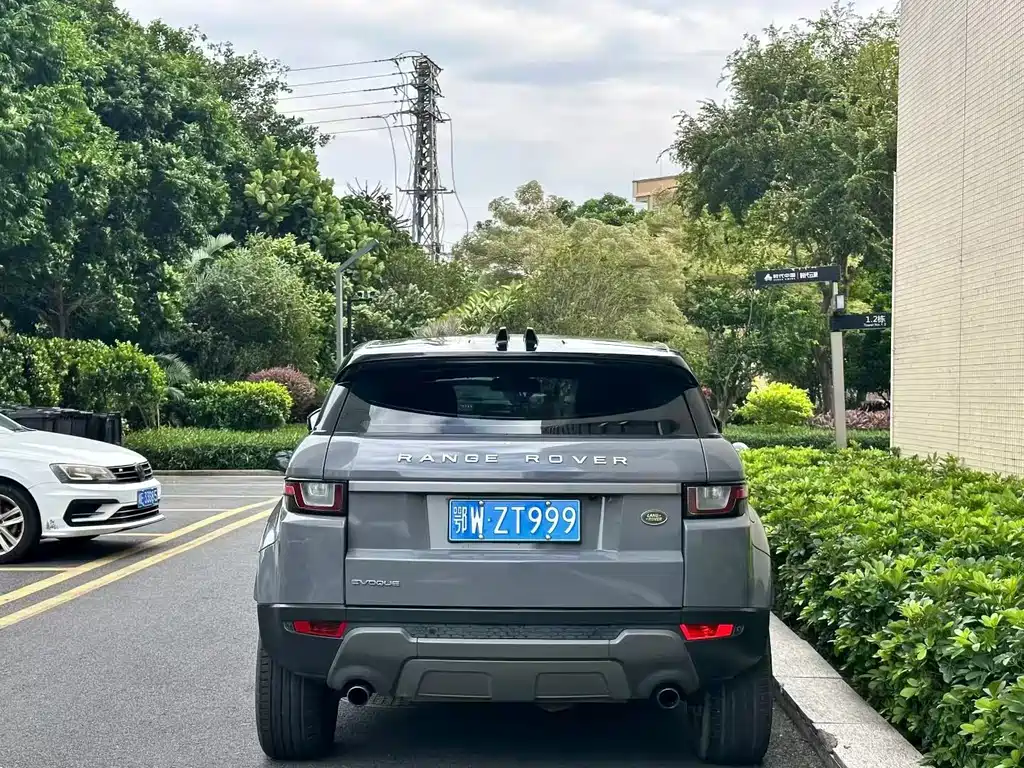 Land Rover Evoque — фото 14