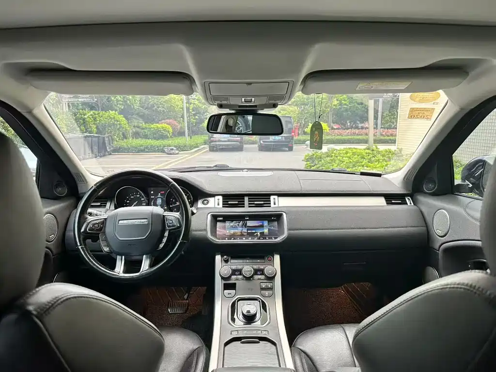Land Rover Evoque — фото 5